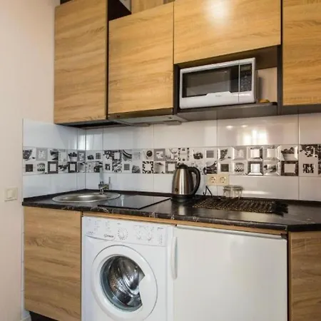 Apartment On Staroyevreyska 26