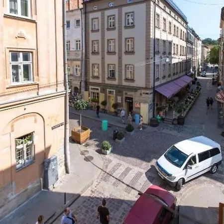 Apartment On Staroyevreyska 26